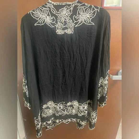 Marcia & Me & Co Black Kimono with Intricate White Floral Embroidered Design - Picture 2 of 5